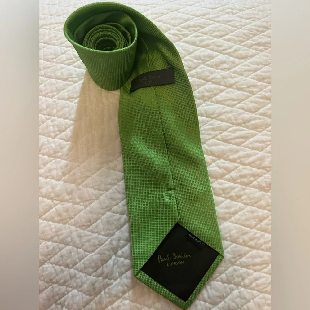 Paul Smith - Picture 6 of 10